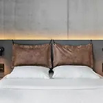 Moxy Bergen