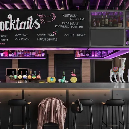 Moxy Hotell 4*