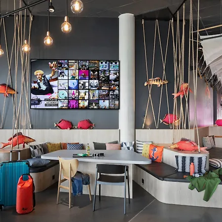 Moxy Готель 4*