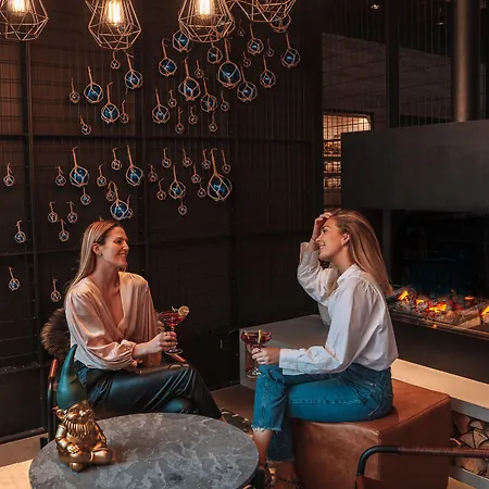 Moxy Готель 4*